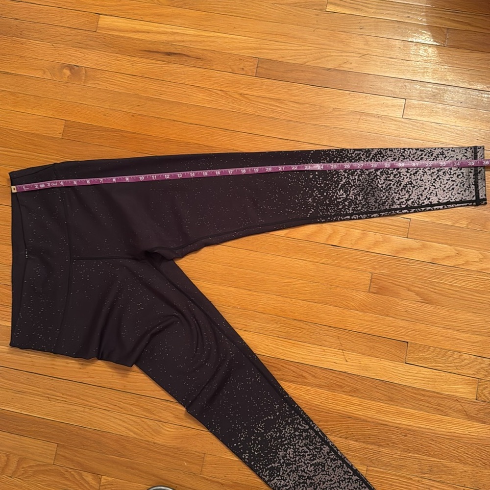 NWOT Black and Silver Speckled Leggings size S - Picture 4 of 5